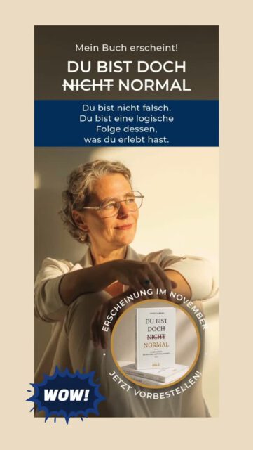 Savina Tilmann zählt zu den führenden Trauma-Expertinnen im deutschsprachigen Raum. Am 25. November erscheint ihr Buch „Du bist doch (nicht) normal!“.  Vielleicht kennst Du solche Gedanken: „Warum bin ich eigentlich so?“ oder sogar: „Mit mir stimmt doch irgendetwas nicht.“ Dieses Buch verwandelt diese Fragen in einen ganz anderen Gedanken: „Ach so … deshalb bin ich so. Dann bin ich ja gar nicht falsch, sondern eine logische Folge dessen was ich erlebt habe.“  Das Buch erklärt auf warmherzige und verständliche Weise, warum wir fühlen, denken und handeln, wie wir es tun – ohne zu bewerten und ohne uns das Gefühl zu geben, wir müssten erst jemand anderes werden.  JETZT VORBESTELLEN - VIDEOKURS & EINBLICKE ERHALTEN - AM GEWINNSPIEL TEILNEHMEN - AM 25.11.26 IN DEN HÄNDEN HALTEN!  >>>>>>  https://dubistdochnichtnormal.de  <<<<<<