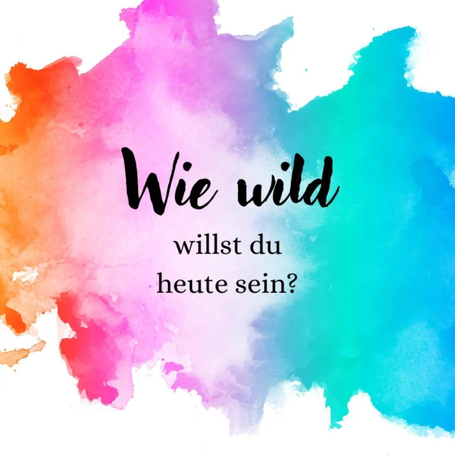 ❤️ ZEIT, DEINE LEBENSLUST ZU FEIERN!
Das Leben in seiner überquellenden Fülle im Hier und Jetzt erleben!  Es ist nun die Zeit, sich seiner Leidenschaften, Lebenskraft und Freude bewusst zu werden. Nicht nur unter dem rein sexuellen Aspekt – wie so viele bei Leidenschaft assoziieren – aber auch da! Leidenschaft hat in diesem Zusammenhang ja auch die Bedeutung der Begeisterungsfähigkeit! Im täglichen Dasein und Lebensalltag geht uns die Lebenskraft und die Freude (die aus sich selbst heraus entsteht) oft verloren. Wie schön, dass die Natur hilfreich zur Seite steht und und mit der überschäumenden Freude in Farben und Blüten unterstützt.  Wagen wir doch einen Blick über den Zaun – nicht nur in der Walpurgisnacht! Und wir können uns bewusst werden, WO und WIE und von WAS wir eingeschränkt werden …  Ja und dann fangen wir an, uns wieder intensiver zu spüren und mit dieser Erkenntnis uns selbst ganz leidenschaftlich zu lieben und zu freuen.  GANZER BEITRAG LESEN IM GESUNDMAGAZIN:
https://dasgesundmagazin.de/2025/04/24/die-nacht-der-wilden-frau/  #dasgesundmagazin #birgitmatz #beltane #lebenslust #lebenskraft #jahreskreisfeste #rituale #frausein #lust #gesundlesen #gesunderblog